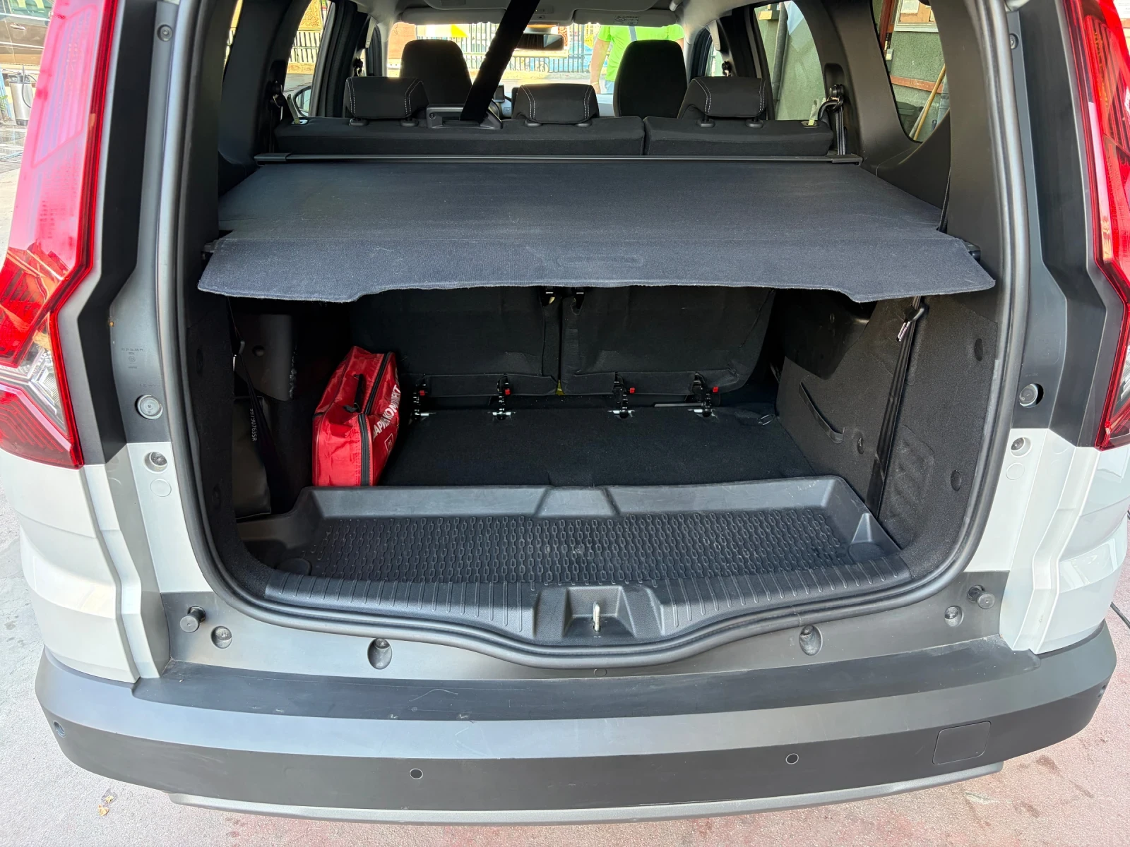 Dacia Jogger, снимка 7 - Автомобили и джипове - 55785326
