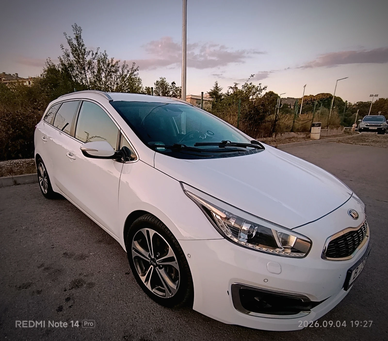 Kia Ceed, снимка 4 - Автомобили и джипове - 55963129