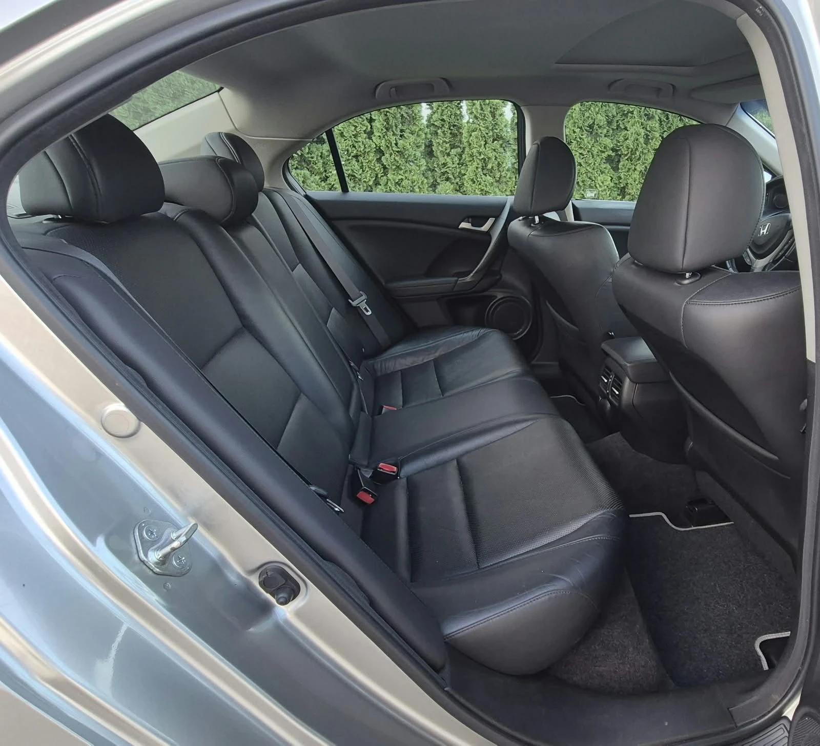 Honda Accord 2.2 idtec, снимка 13 - Автомобили и джипове - 56077726