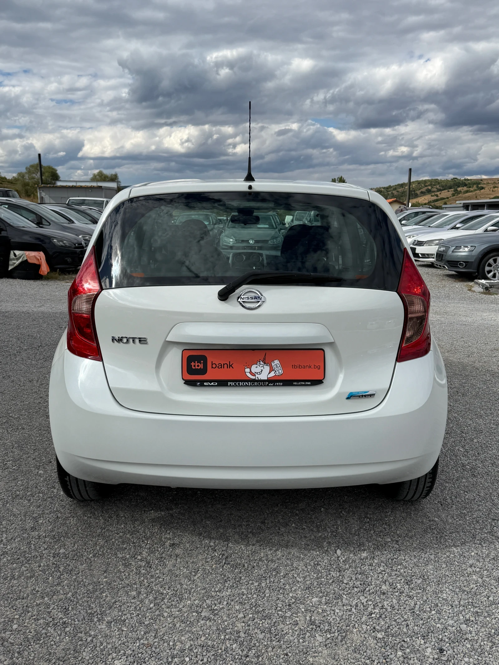 Nissan Note Pure Drive! Бяла ПЕРЛА!! Лизинг!!!, снимка 5 - Автомобили и джипове - 56185965