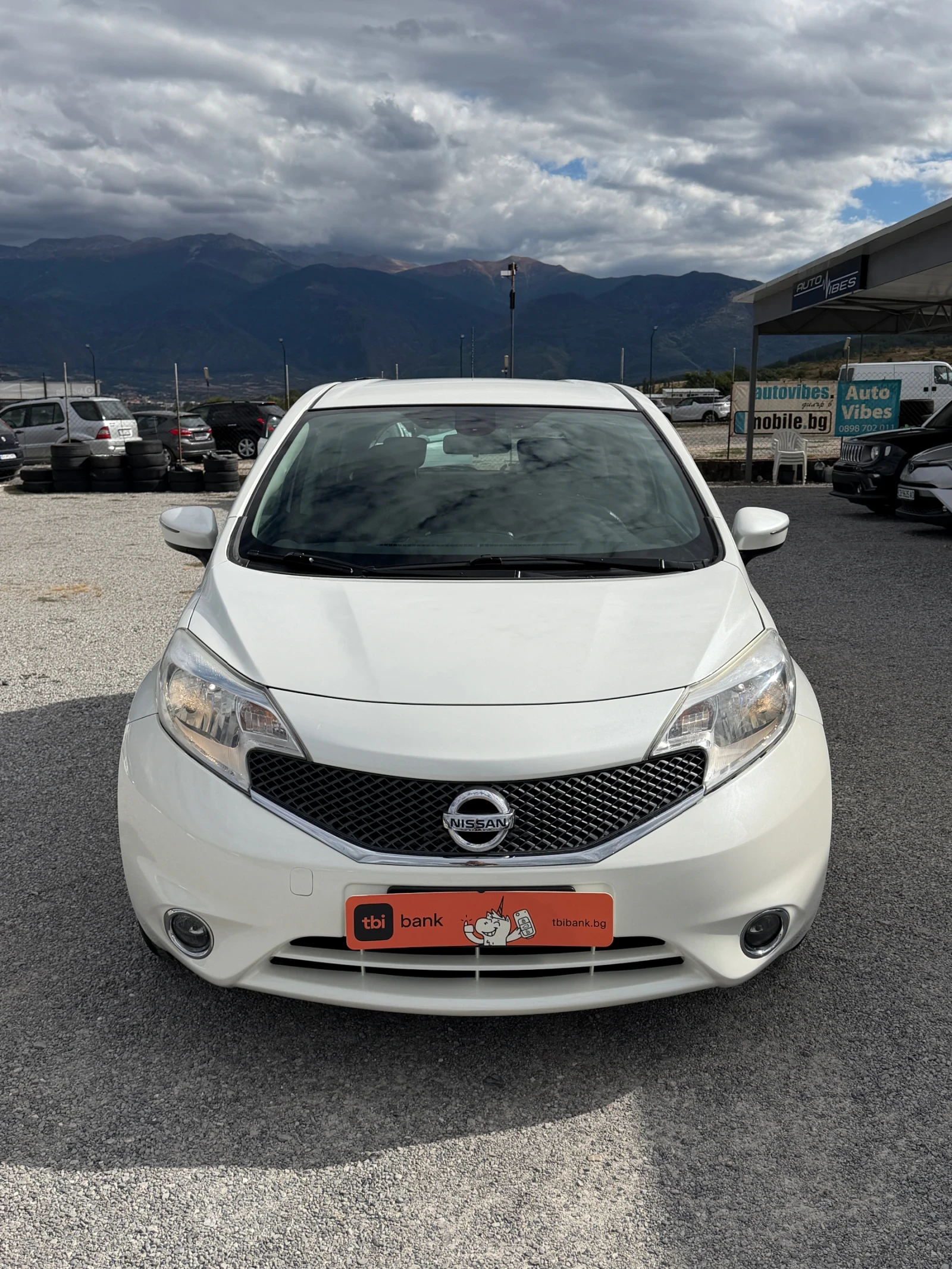 Nissan Note Pure Drive! Бяла ПЕРЛА!! Лизинг!!!, снимка 2 - Автомобили и джипове - 56185965