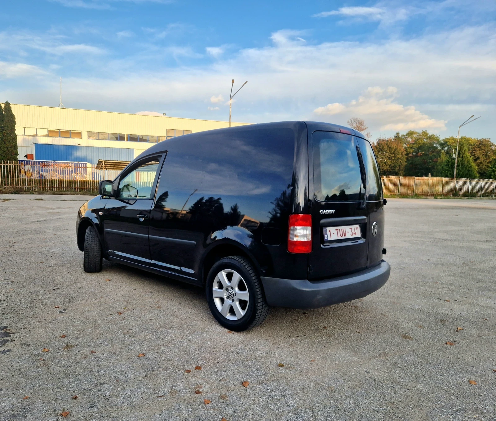 VW Caddy 1.9 TDI 105KH TOP, снимка 5 - Автомобили и джипове - 56570634