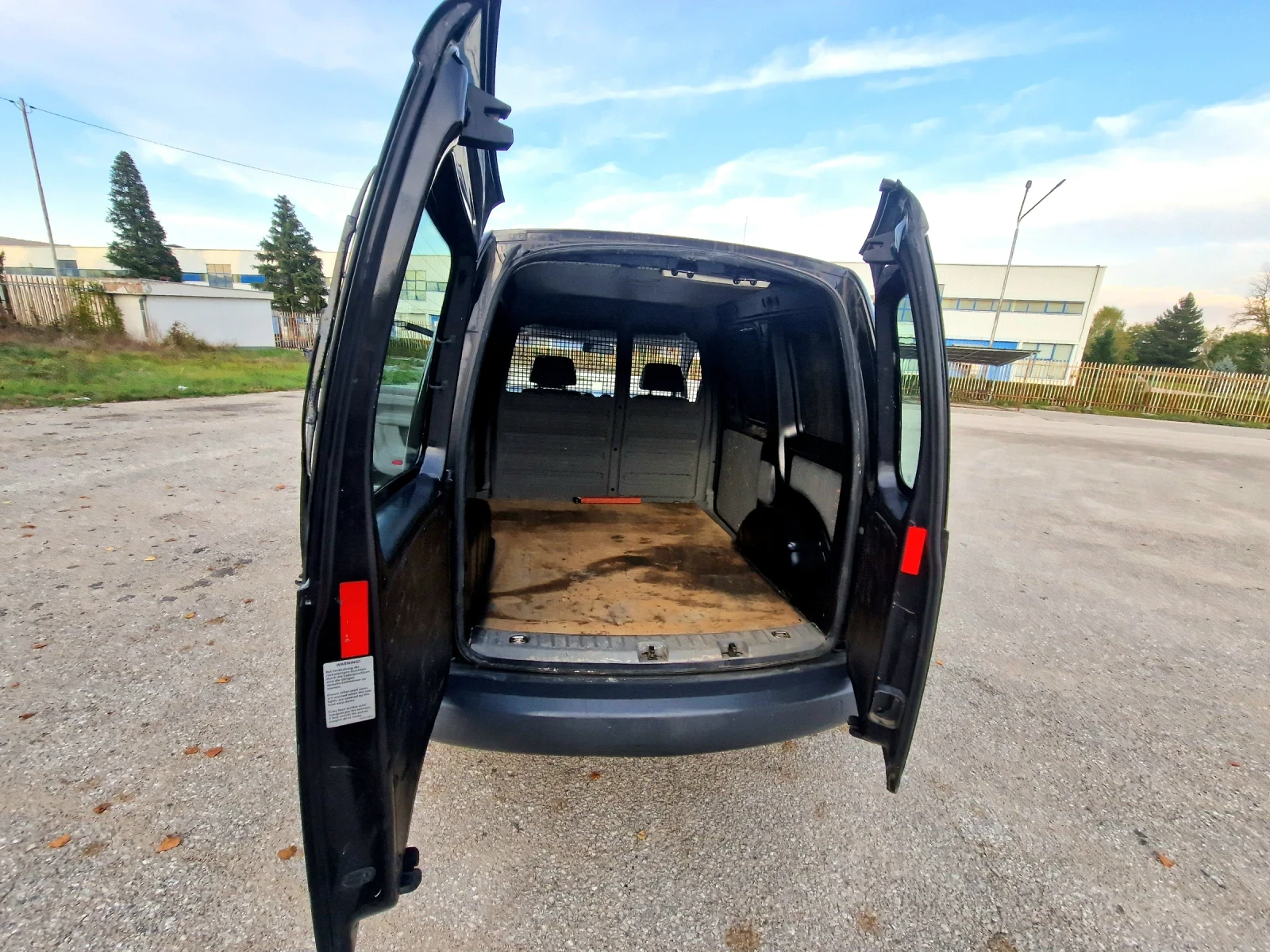 VW Caddy 1.9 TDI 105KH TOP, снимка 15 - Автомобили и джипове - 56570634