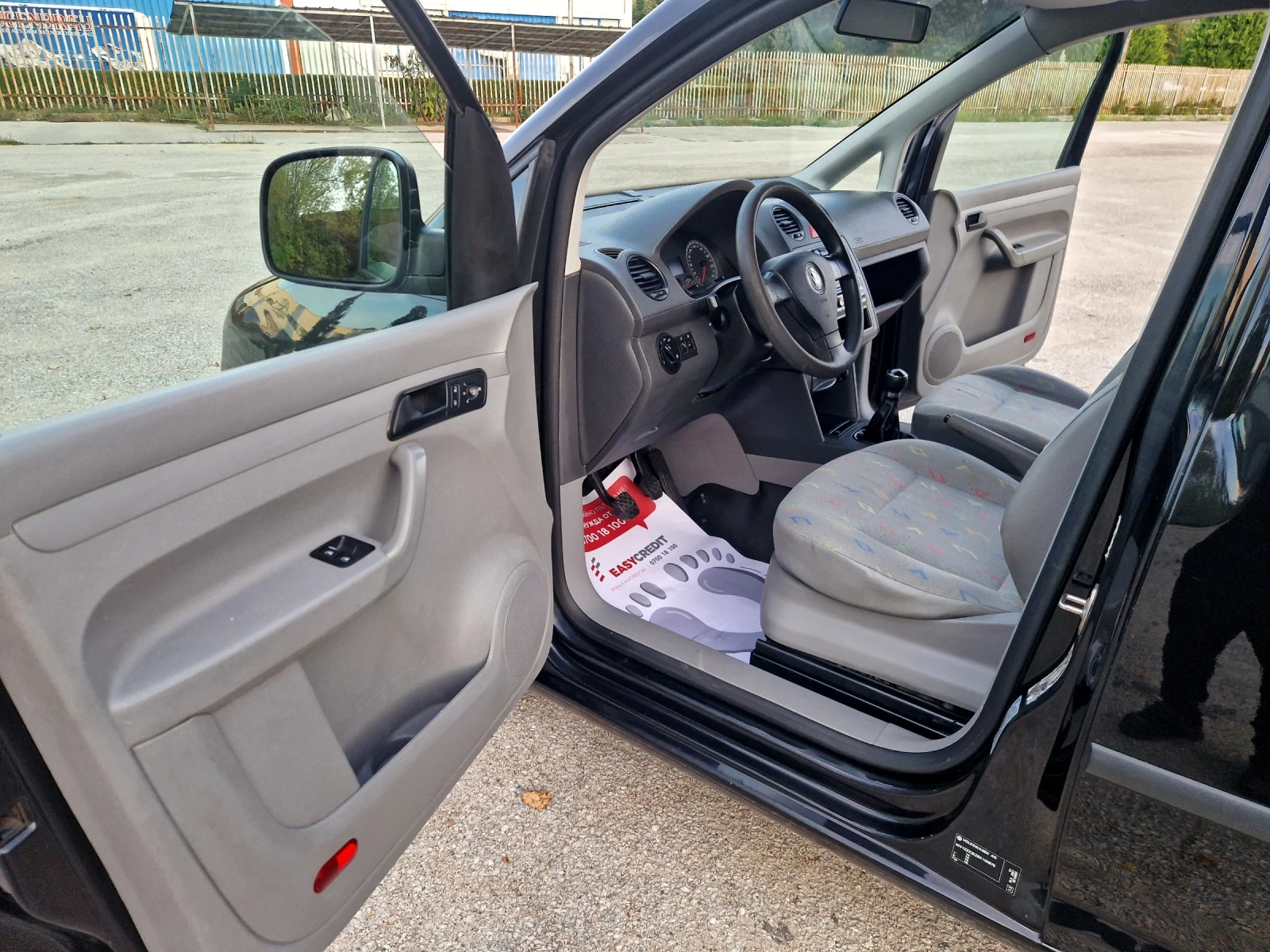 VW Caddy 1.9 TDI 105KH TOP, снимка 10 - Автомобили и джипове - 56570634