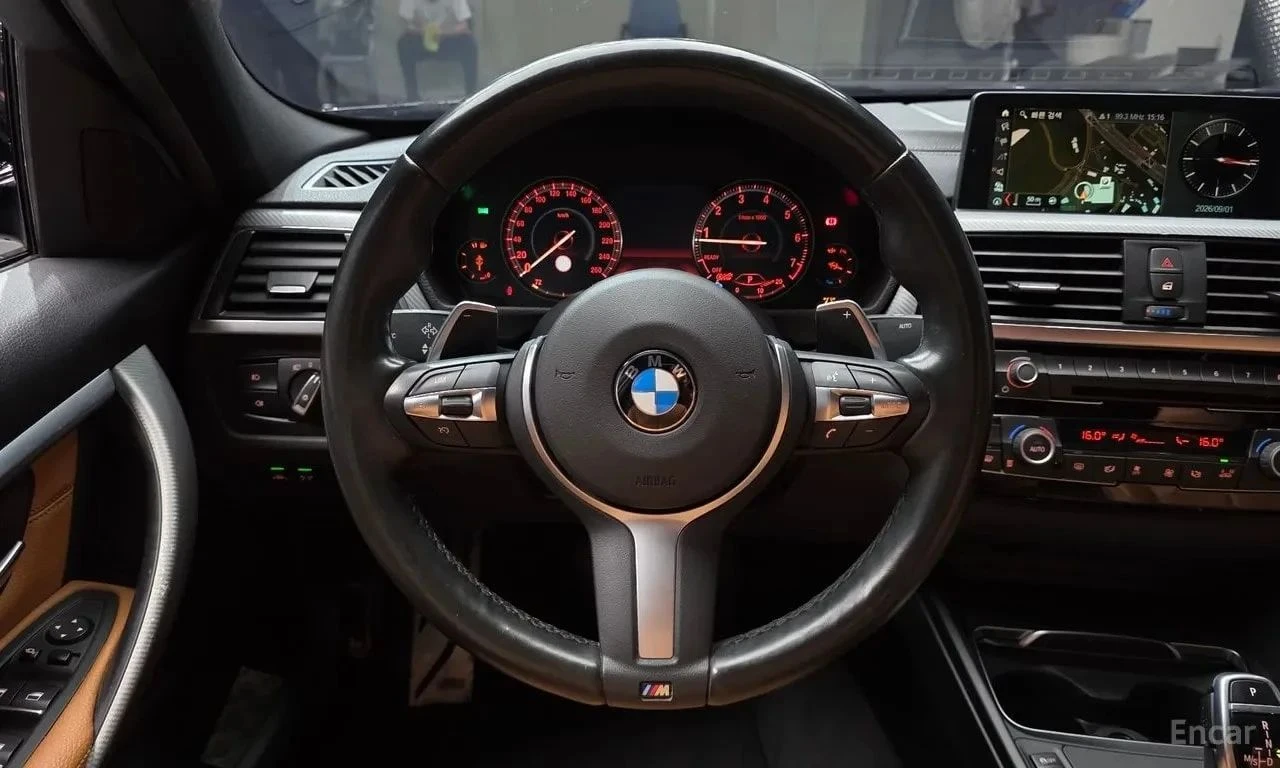 BMW 330, снимка 13 - Автомобили и джипове - 56727875