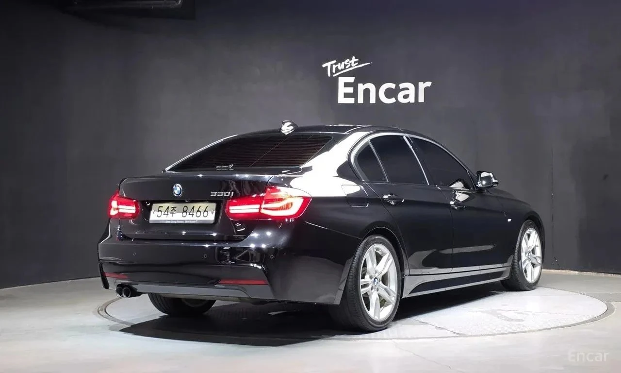 BMW 330, снимка 2 - Автомобили и джипове - 56727875