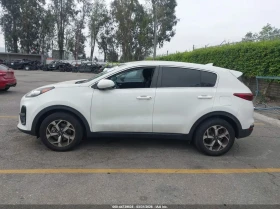 Kia Sportage 2.4L I-4 DI, DOHC, VVT, 181HP Front Wheel Drive | Auto.bg — изображение 14