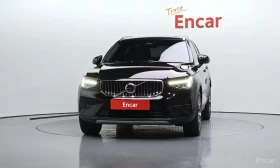Volvo XC40 B4* ULTIMATE BRIGHT* AWD* PANO* 360 | Auto.bg — изображение 3