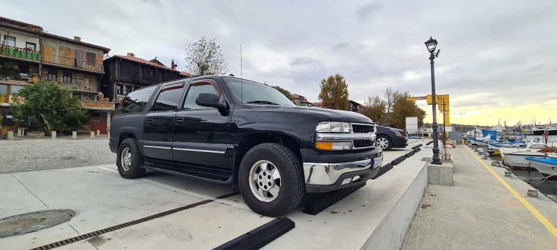 Chevrolet Suburban 5.3 V8 GAZ, снимка 3 - Автомобили и джипове - 49513777