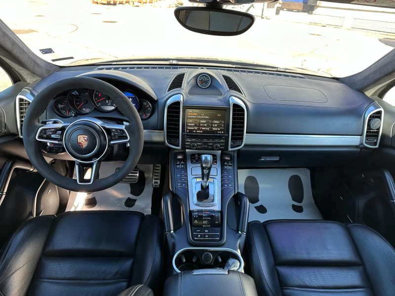 Porsche Cayenne Turbo, снимка 12 - Автомобили и джипове - 47850927