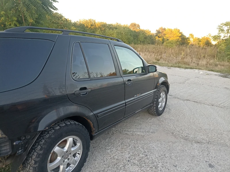 Mercedes-Benz ML 270, снимка 3 - Автомобили и джипове - 52409211