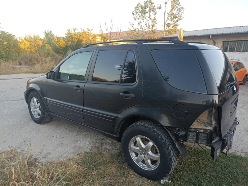 Mercedes-Benz ML 270, снимка 2 - Автомобили и джипове - 52409211