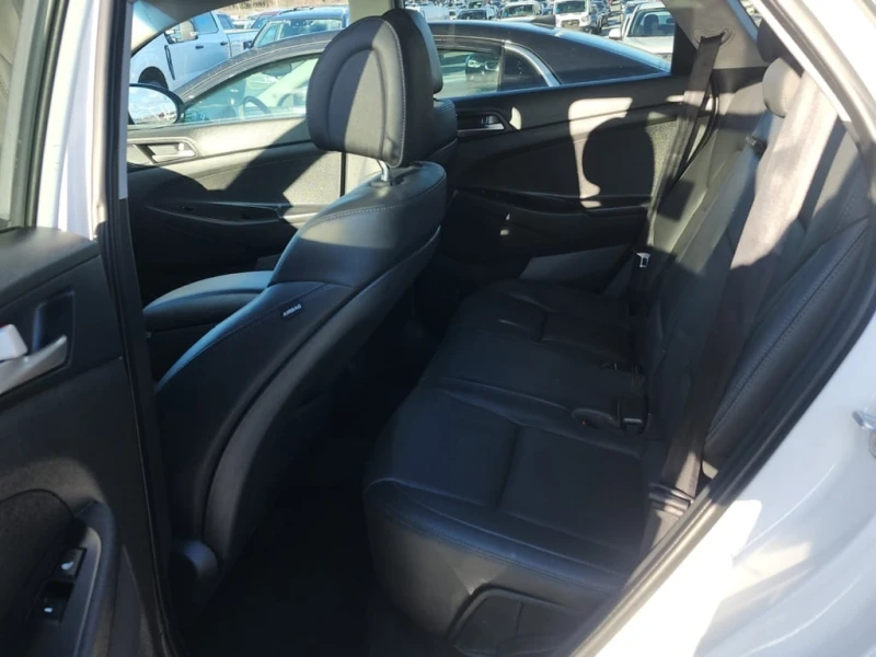 Hyundai Tucson 2018 SE * CARFAX * БЕЗ ПЪРВОНАЧАЛНА ВНОСКА, снимка 10 - Автомобили и джипове - 52774058