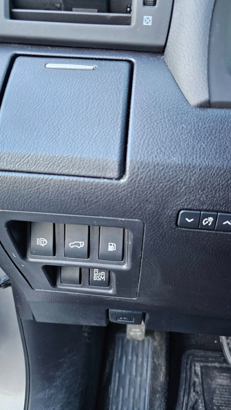 Lexus RX 350 F-Sport, Мъртва точка, Камера, снимка 13 - Автомобили и джипове - 52837543