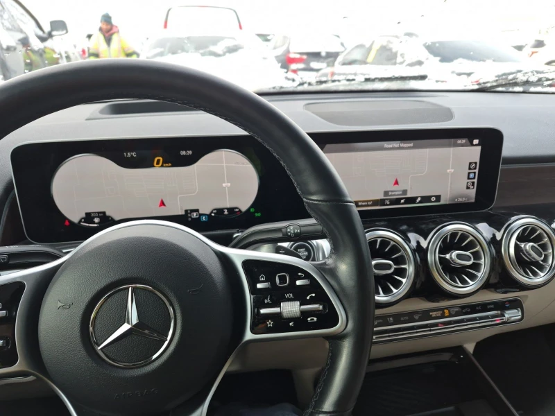 Mercedes-Benz GLB * 250 * CARFAX * БЕЗ ПЪРВОНАЧАЛНА ВНОСКА, снимка 7 - Автомобили и джипове - 53539237