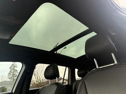 VW Tiguan R-Line * Comfortline * АвтоКредит * (ЦЕНА ДО БГ), снимка 9 - Автомобили и джипове - 55495686
