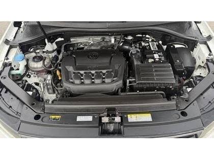 VW Tiguan R-Line * Comfortline * АвтоКредит * (ЦЕНА ДО БГ), снимка 17 - Автомобили и джипове - 55495686