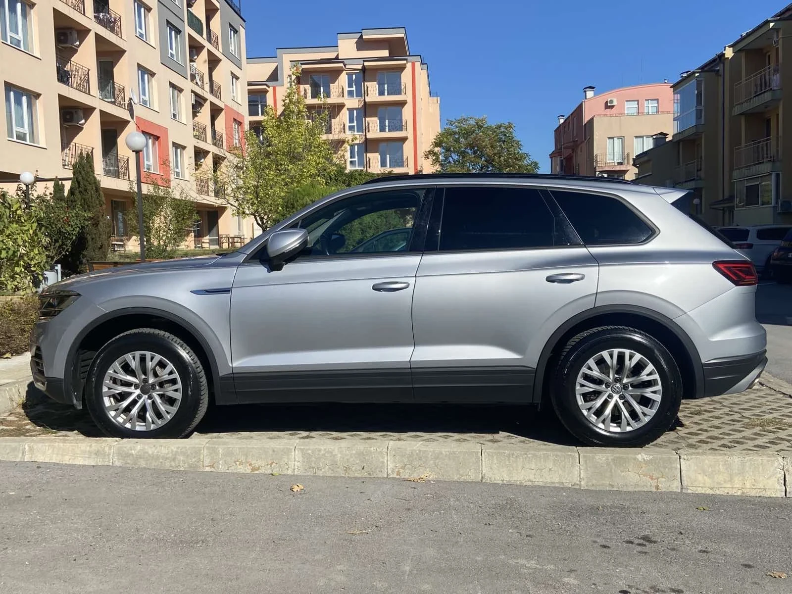 VW Touareg 3.0 TDI 4MOTION /FULL LED/ MATRIX/БАРТЕР - изображение 5