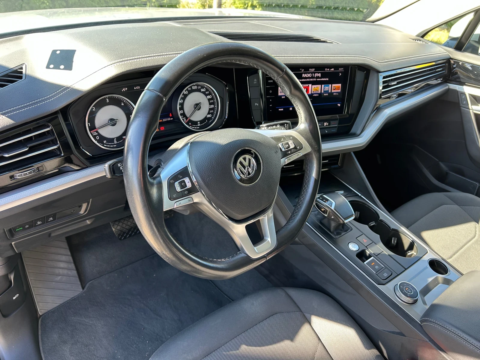 VW Touareg 3.0 TDI 4MOTION /FULL LED/ MATRIX/БАРТЕР - изображение 7