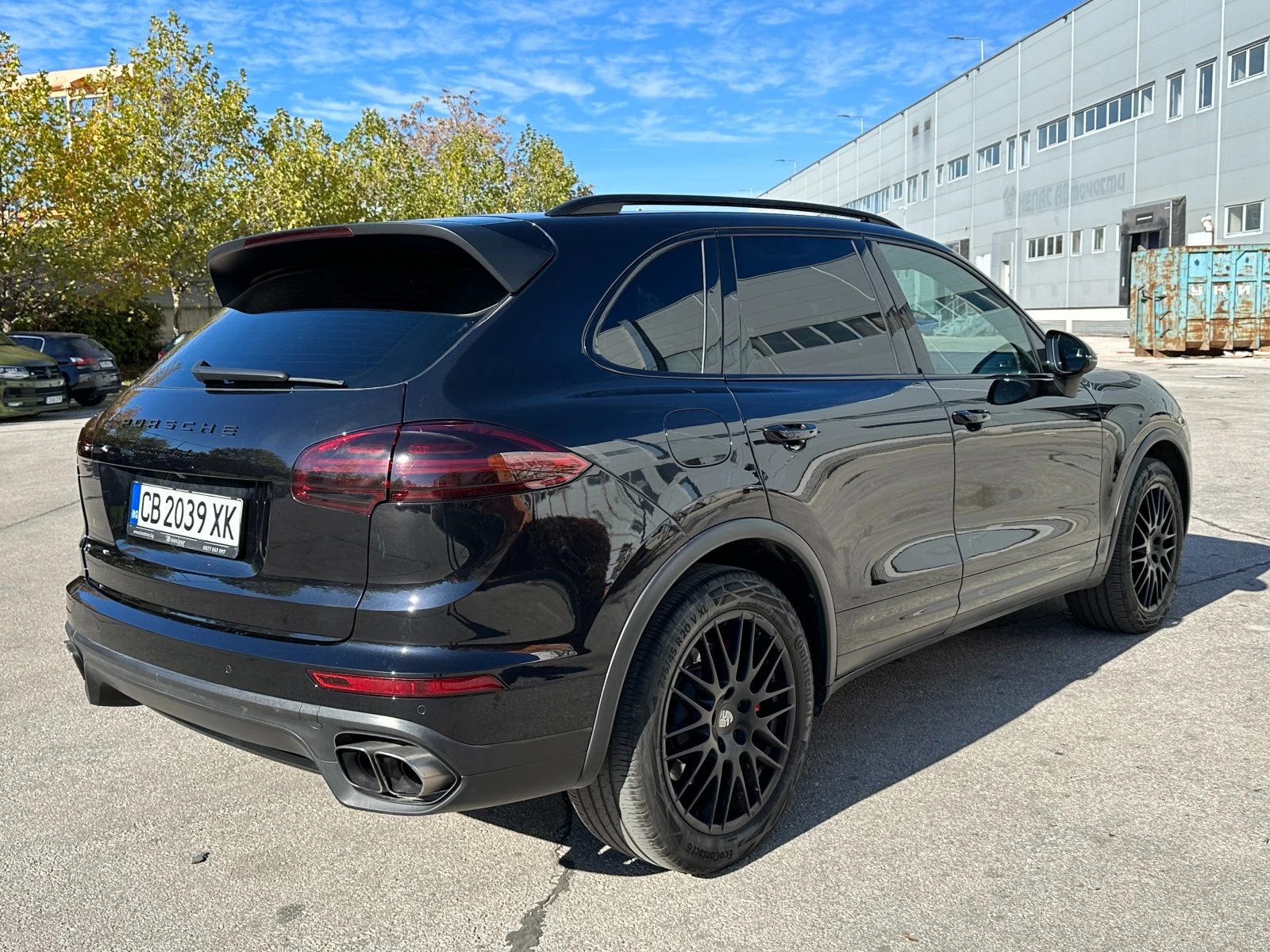 Porsche Cayenne Turbo - изображение 4