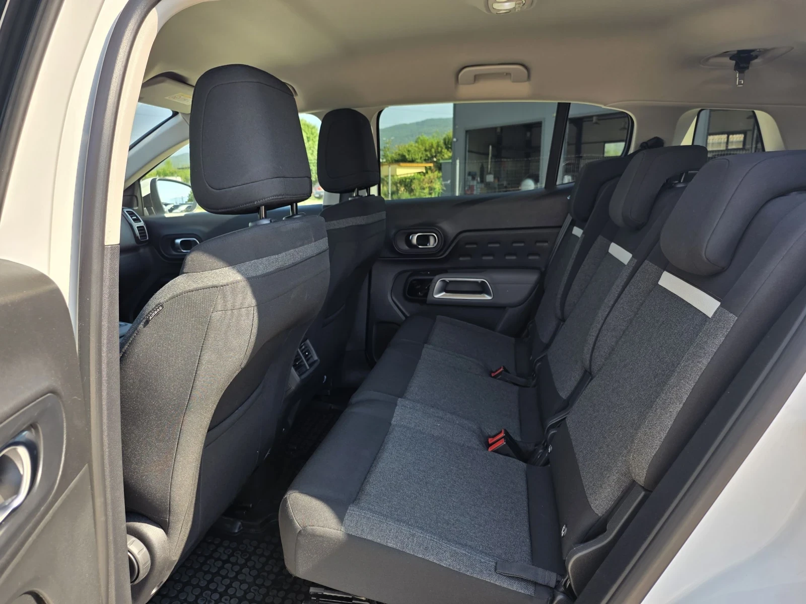Citroen C5 Aircross PRESTIGE 1.5HDI EAT8 - изображение 8
