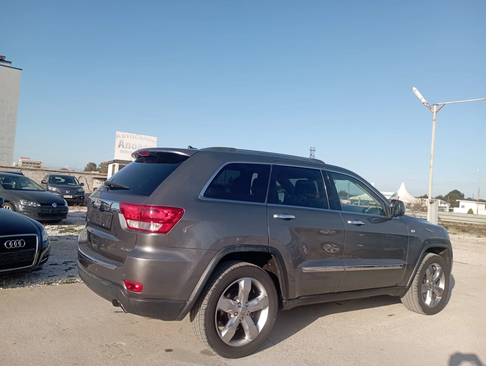 Jeep Grand cherokee Overland - изображение 4