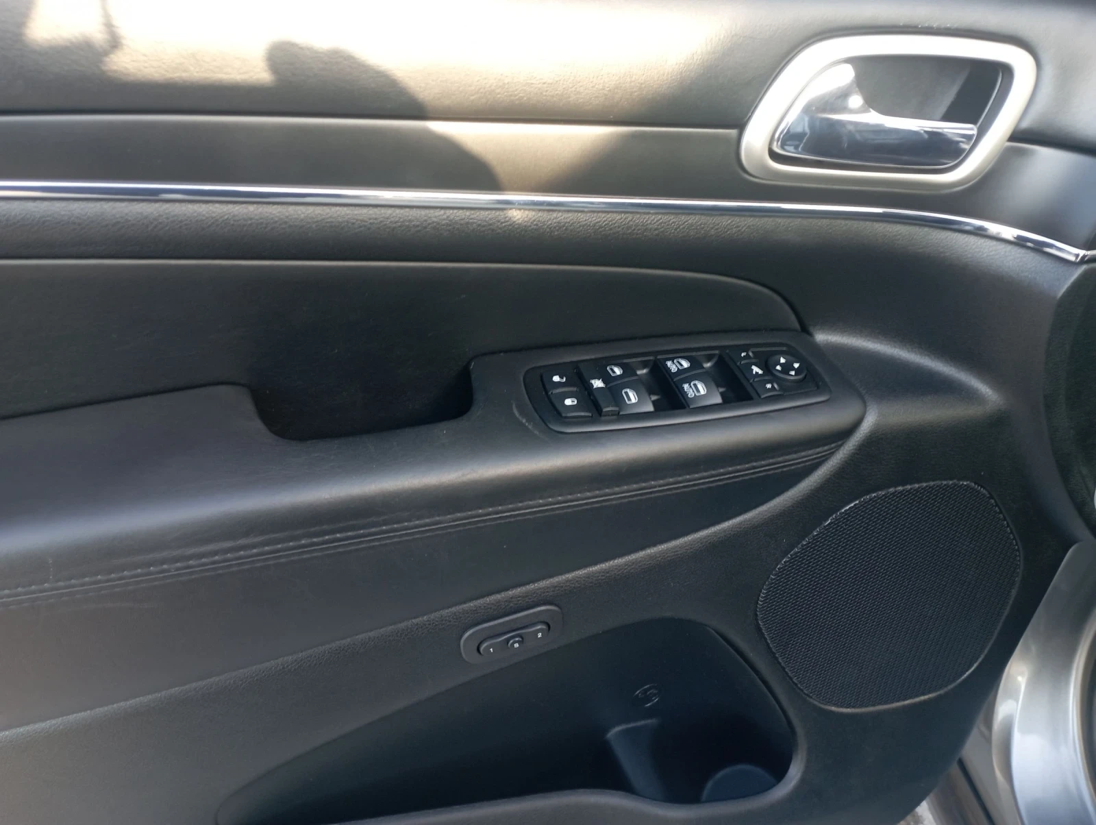 Jeep Grand cherokee Overland | Mobile.bg   12