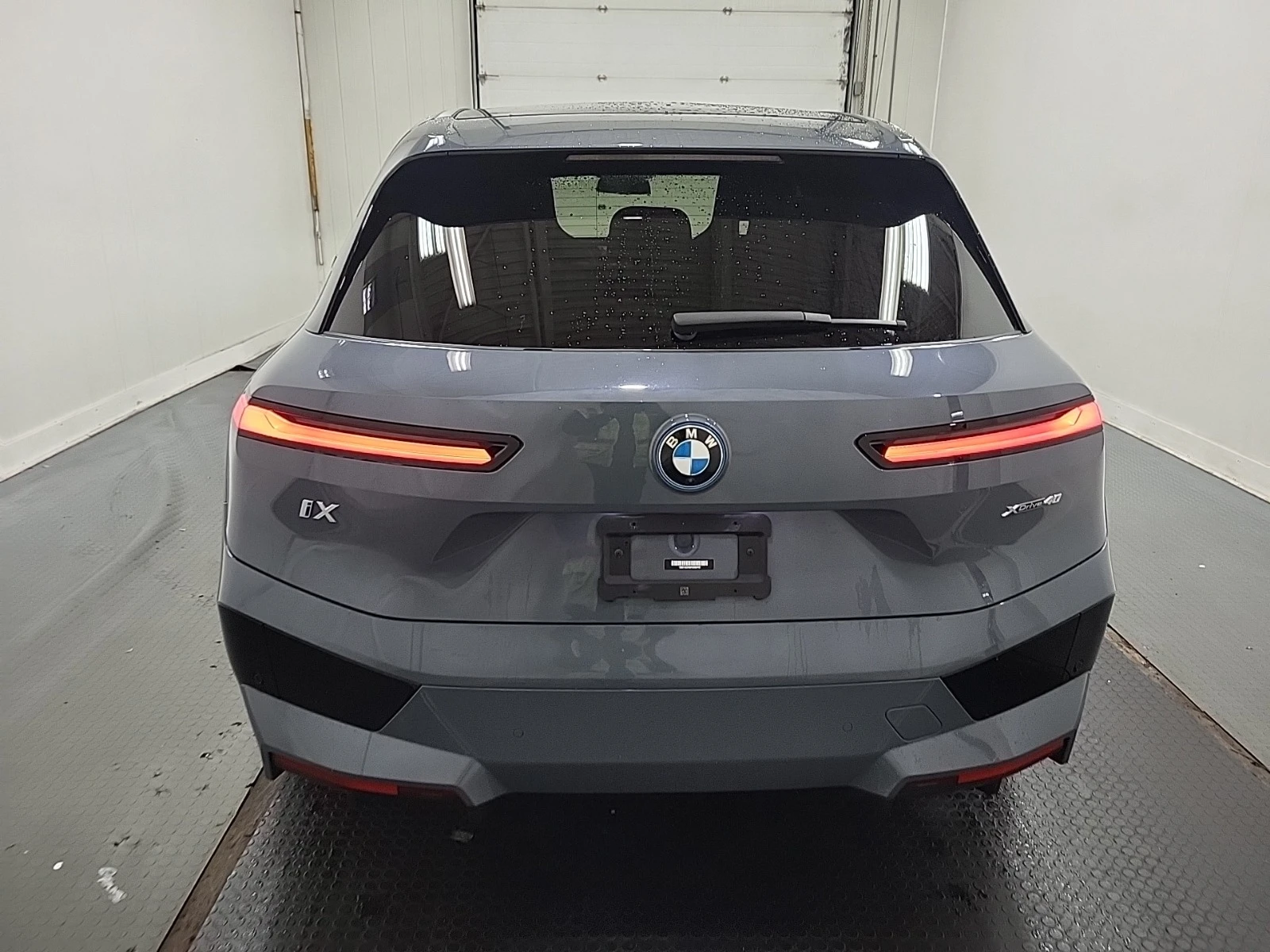 BMW iX XDRIVE40 * CARFAX | Mobile.bg � ����������� 5