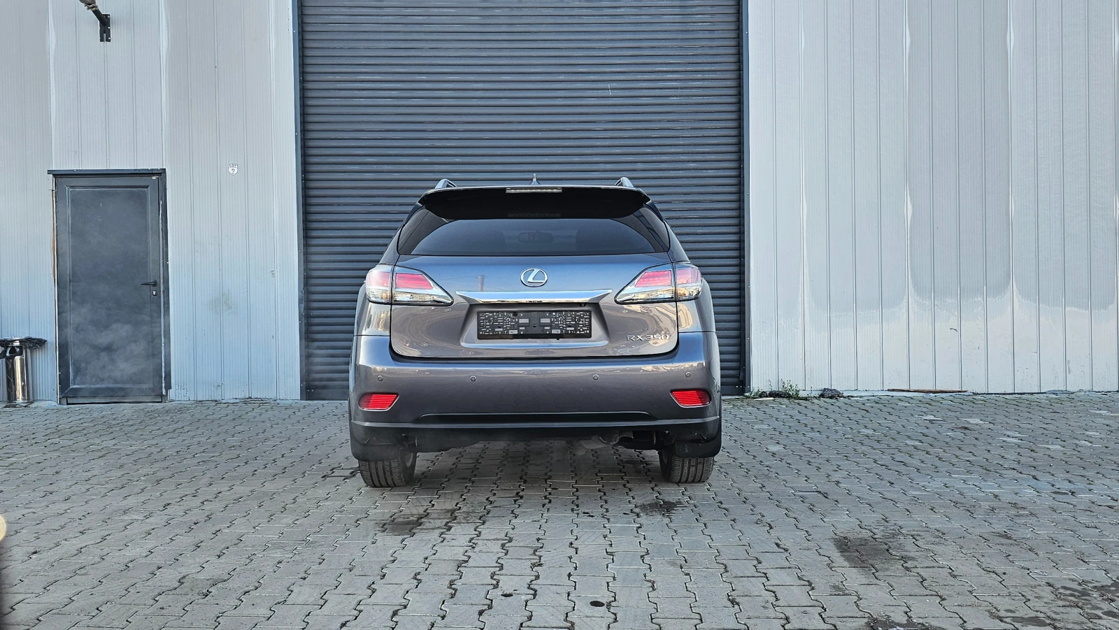 Lexus RX 350 F-Sport, Мъртва точка, Камера - изображение 6