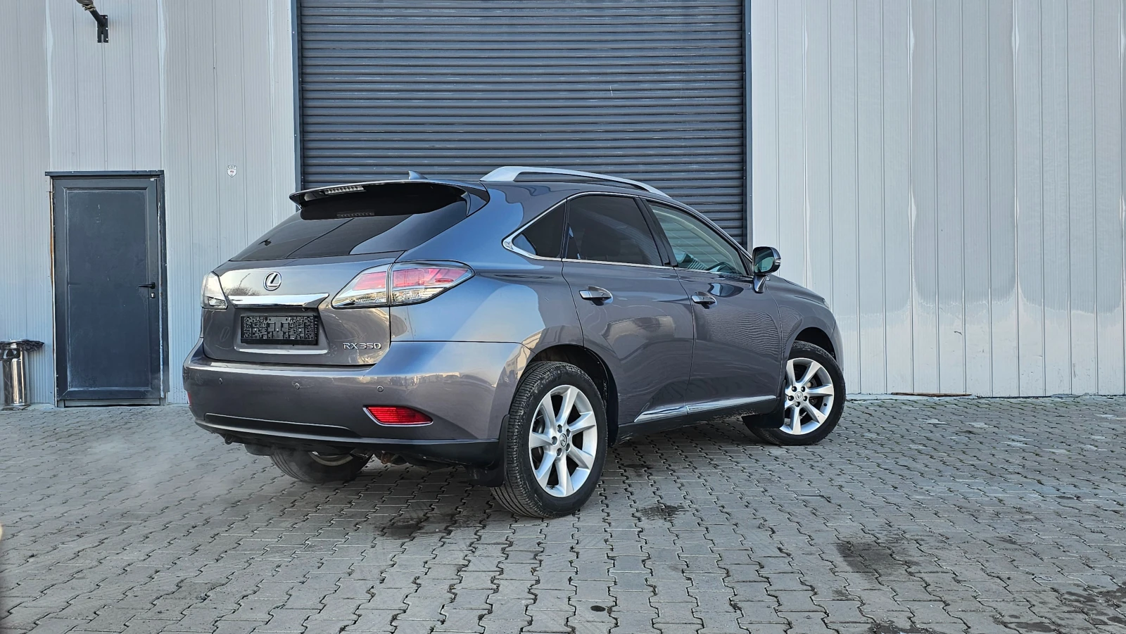 Lexus RX 350 F-Sport, Мъртва точка, Камера - изображение 5