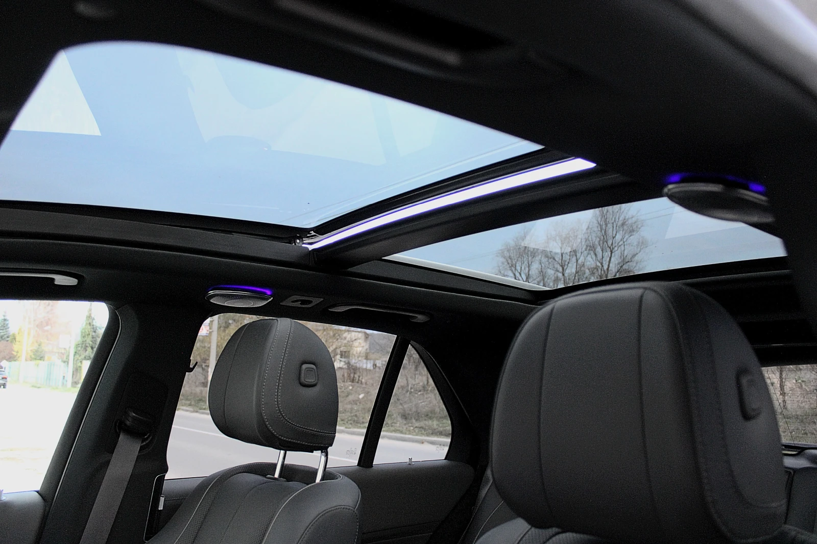 Mercedes-Benz GLE 400 D/AMG-Optik/4-MATIC/MULTIBEAM/KAMERA360/PANORAMA, снимка 17 - Автомобили и джипове - 53822009