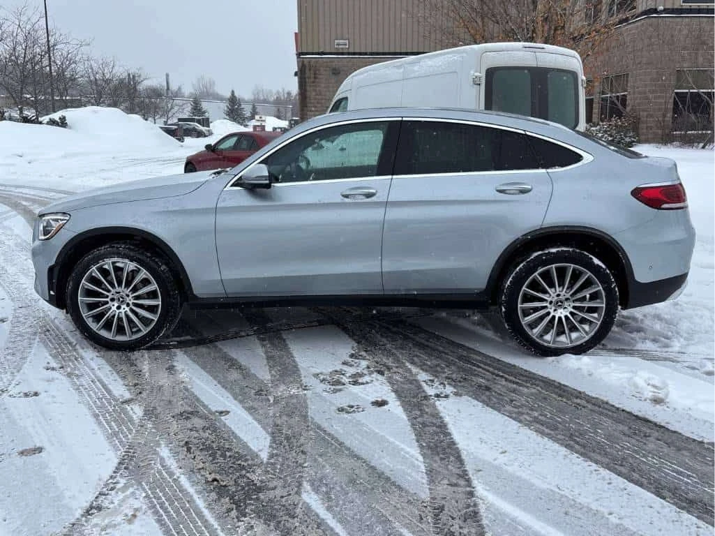 Mercedes-Benz GLC 300 ШИБИДАХ/360 КАМЕРИ/ДВА КЛЮЧА, снимка 4 - Автомобили и джипове - 54062414