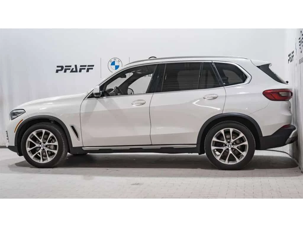BMW X5 * xDrive40i Heated Front Seats & Steering Carplay , снимка 2 - Автомобили и джипове - 54114465