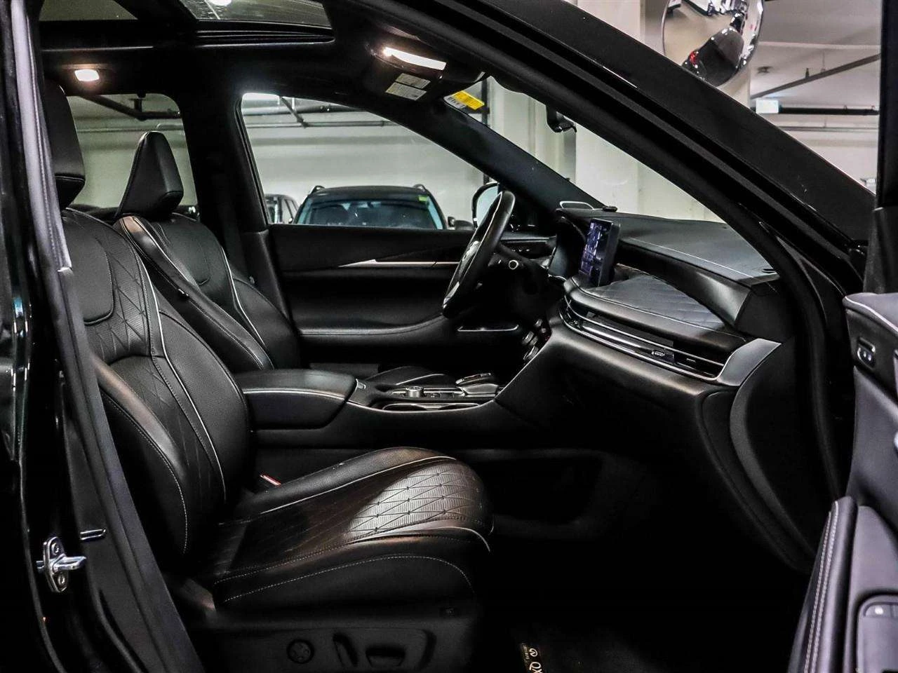Infiniti QX60 ПАНО / ПОДГРЕВ / ЦЕНА ДО БГ, снимка 14 - Автомобили и джипове - 54875230