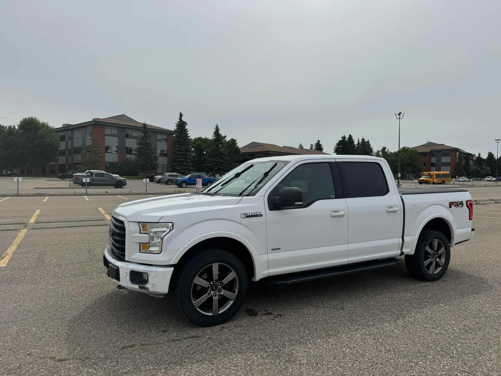 Ford F150 4WD SuperCrew * 2 КЛЮЧА * CARFAX * АВТО КРЕДИТ, снимка 2 - Автомобили и джипове - 55100715