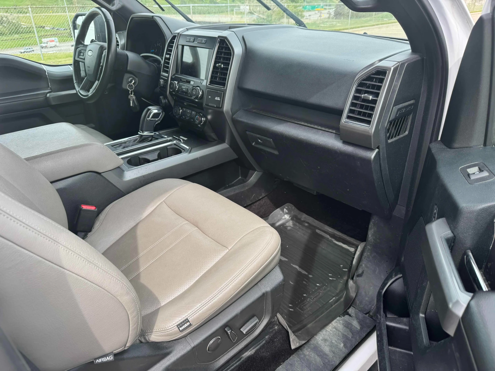 Ford F150 4WD SuperCrew * 2 КЛЮЧА * CARFAX * АВТО КРЕДИТ, снимка 9 - Автомобили и джипове - 55100715