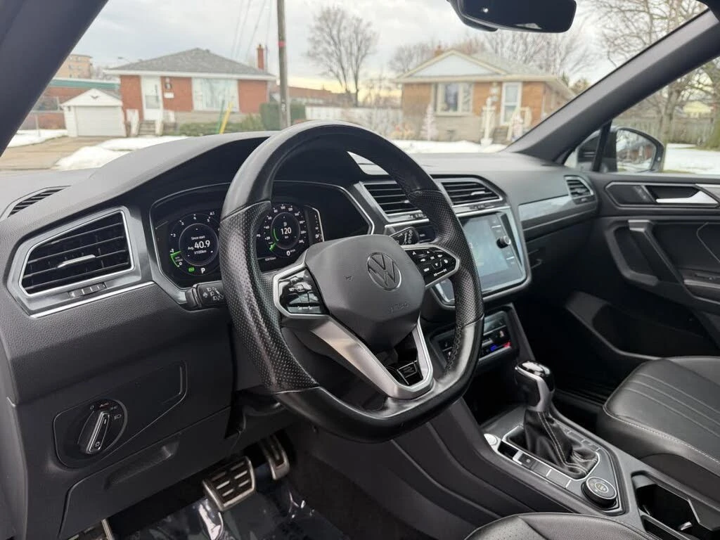 VW Tiguan R-Line * Comfortline * АвтоКредит * (ЦЕНА ДО БГ), снимка 11 - Автомобили и джипове - 55495686
