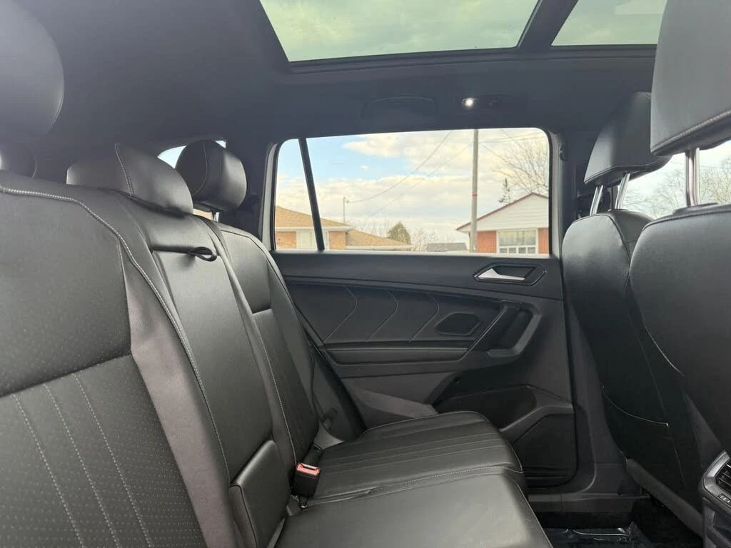 VW Tiguan R-Line * Comfortline * АвтоКредит * (ЦЕНА ДО БГ), снимка 7 - Автомобили и джипове - 55495686