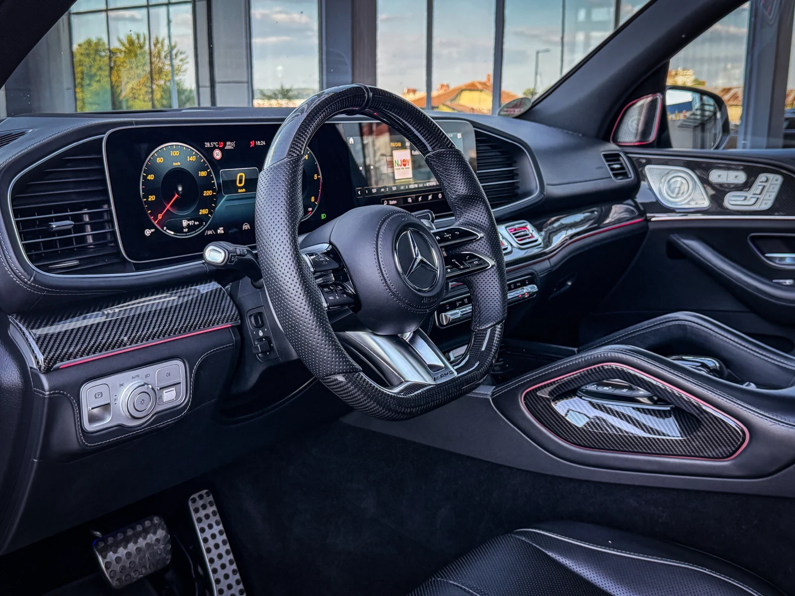 Mercedes-Benz GLS 400 d/GLS 63 AMG OPTIC/360/CARBON/4DBURM/PANO/FULLMAXX, снимка 7 - Автомобили и джипове - 55784252