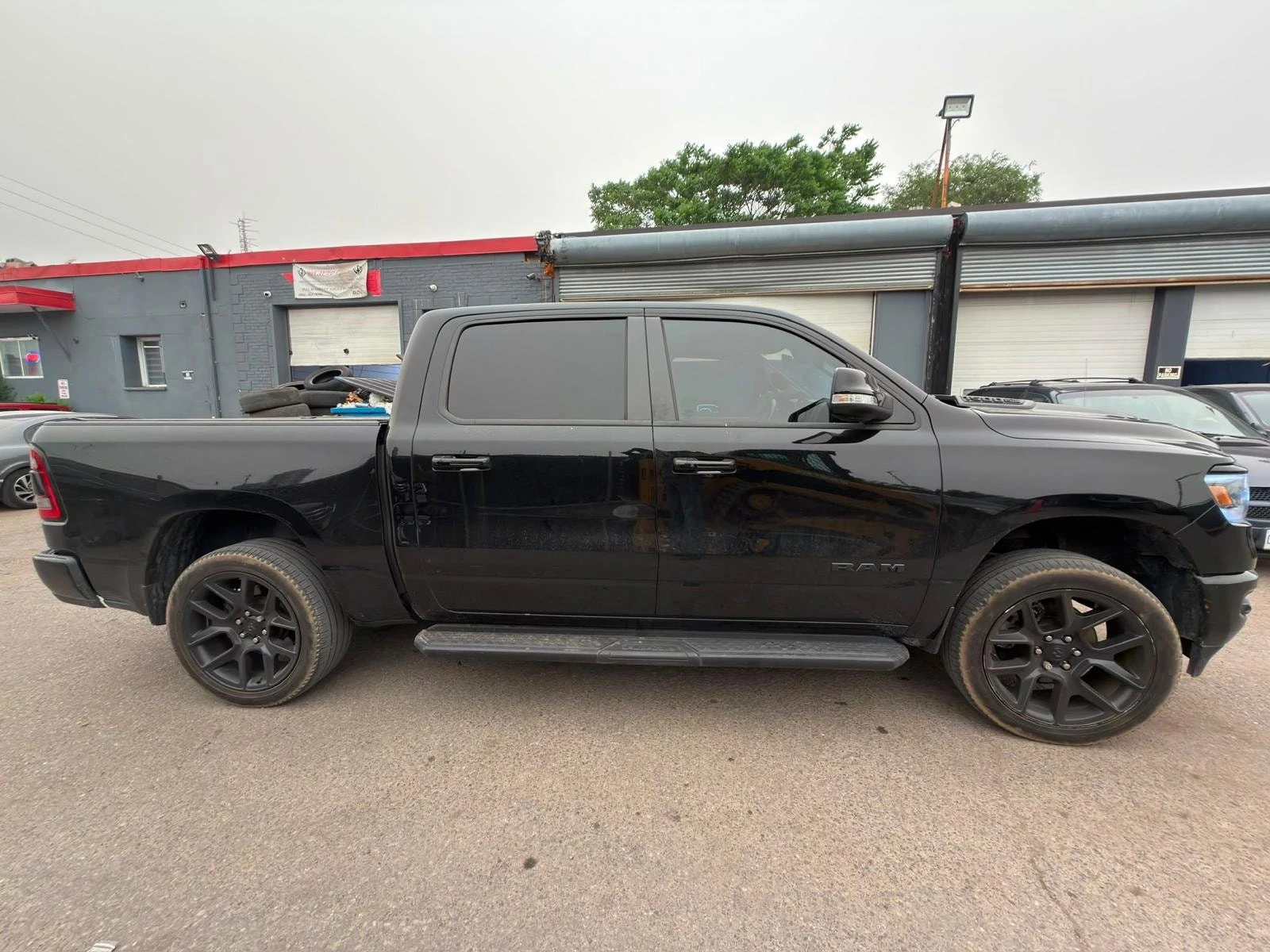 Dodge RAM 1500 * Sport * CARFAX * БЕЗ ПЪРВОНАЧАЛНА ВНОСКА, снимка 12 - Автомобили и джипове - 55876011