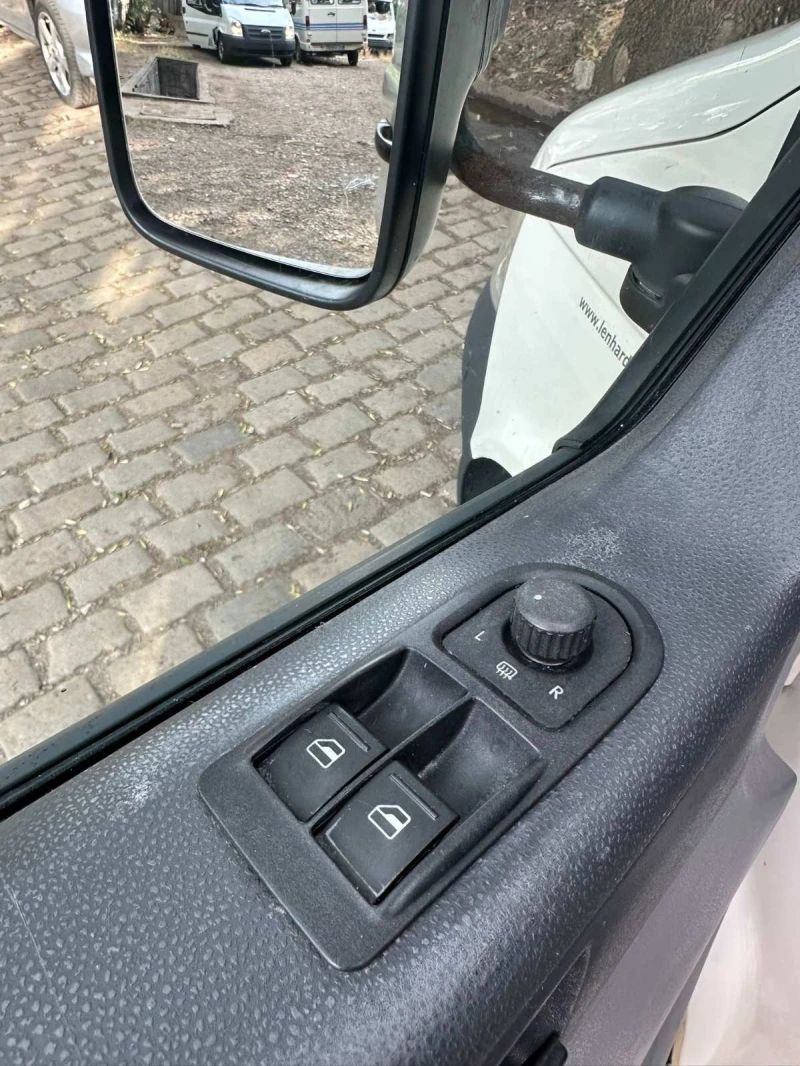 VW Transporter T5 - 2.5TDi 4motion, снимка 9 - Бусове и автобуси - 50967227