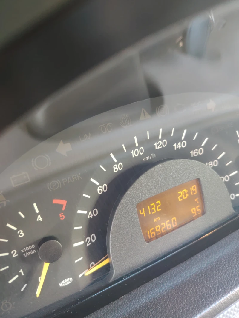 Mercedes-Benz Vito, снимка 5 - Бусове и автобуси - 52599337