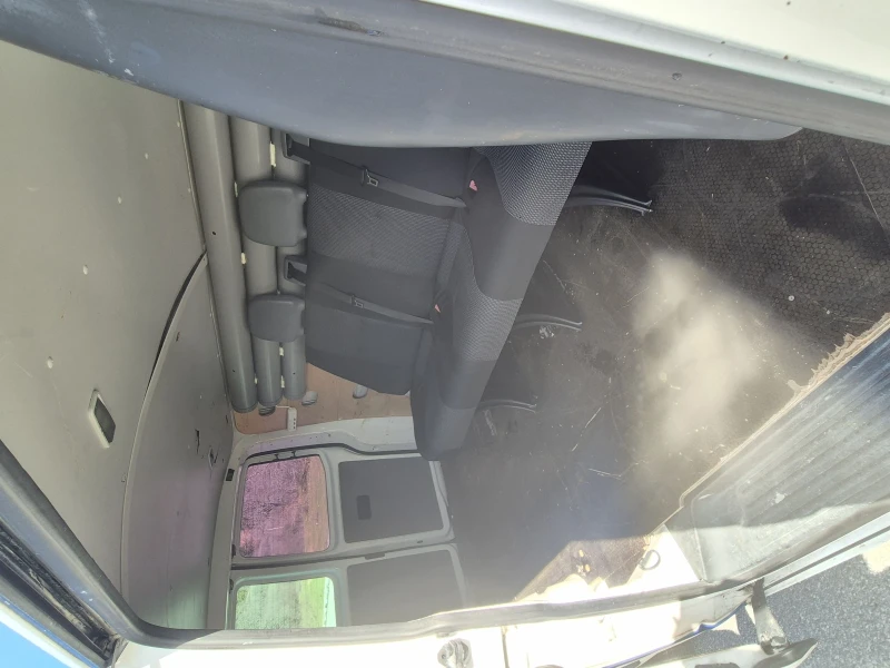 VW Transporter 2.0TDI 140, снимка 10 - Бусове и автобуси - 53475529