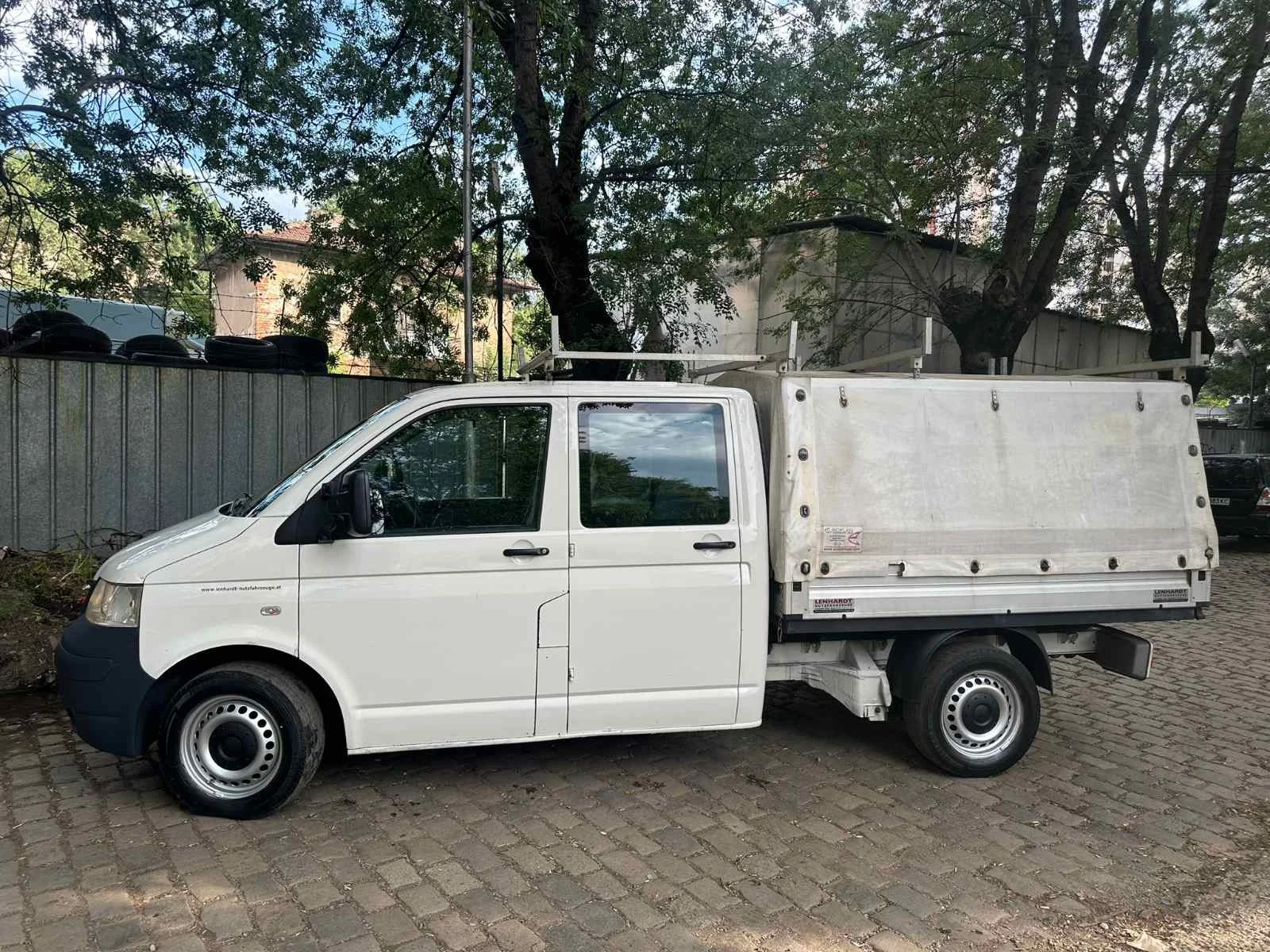 VW Transporter T5 - 2.5TDi Synchro - изображение 3