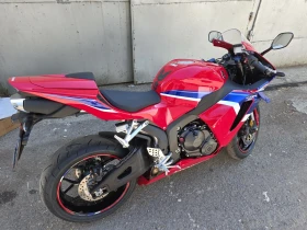 Honda Cbr 600RR 2025 Чисто Нов!, снимка 5
