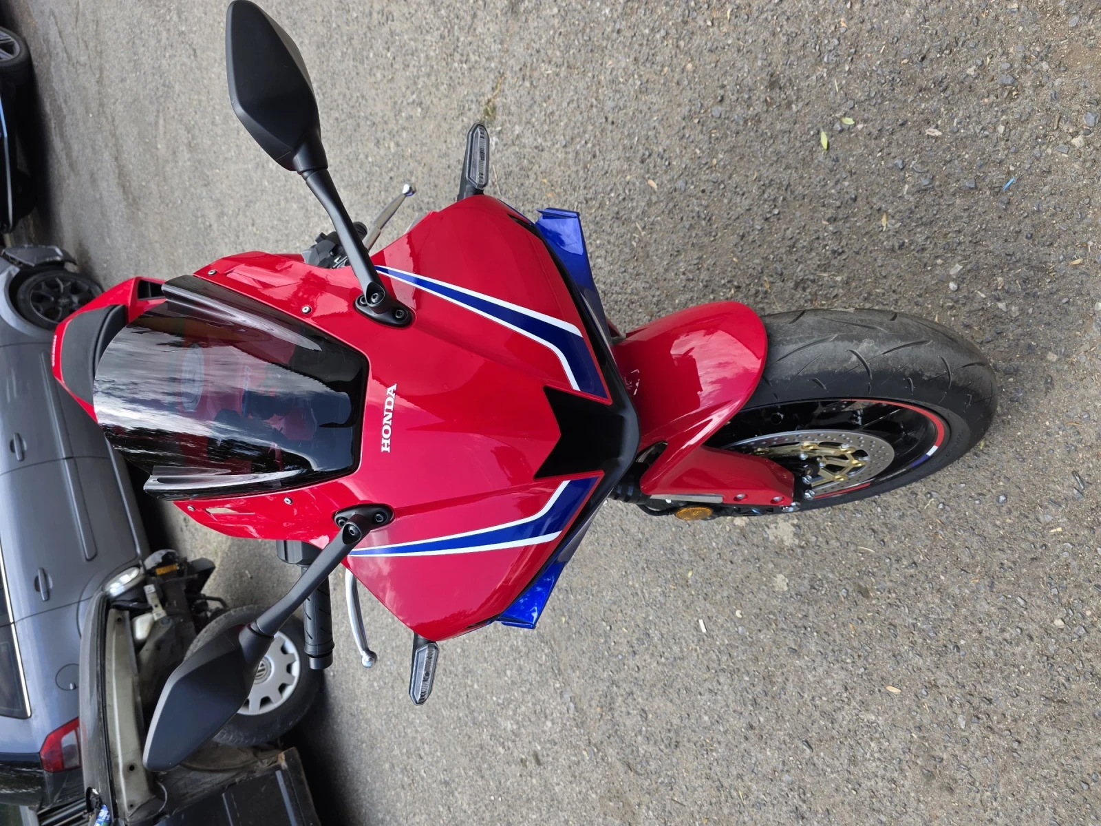 Honda Cbr 600RR 2025 Чисто Нов! - изображение 2
