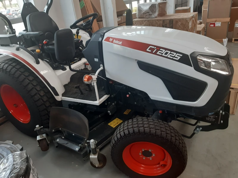 Трактор Bobcat CT2025