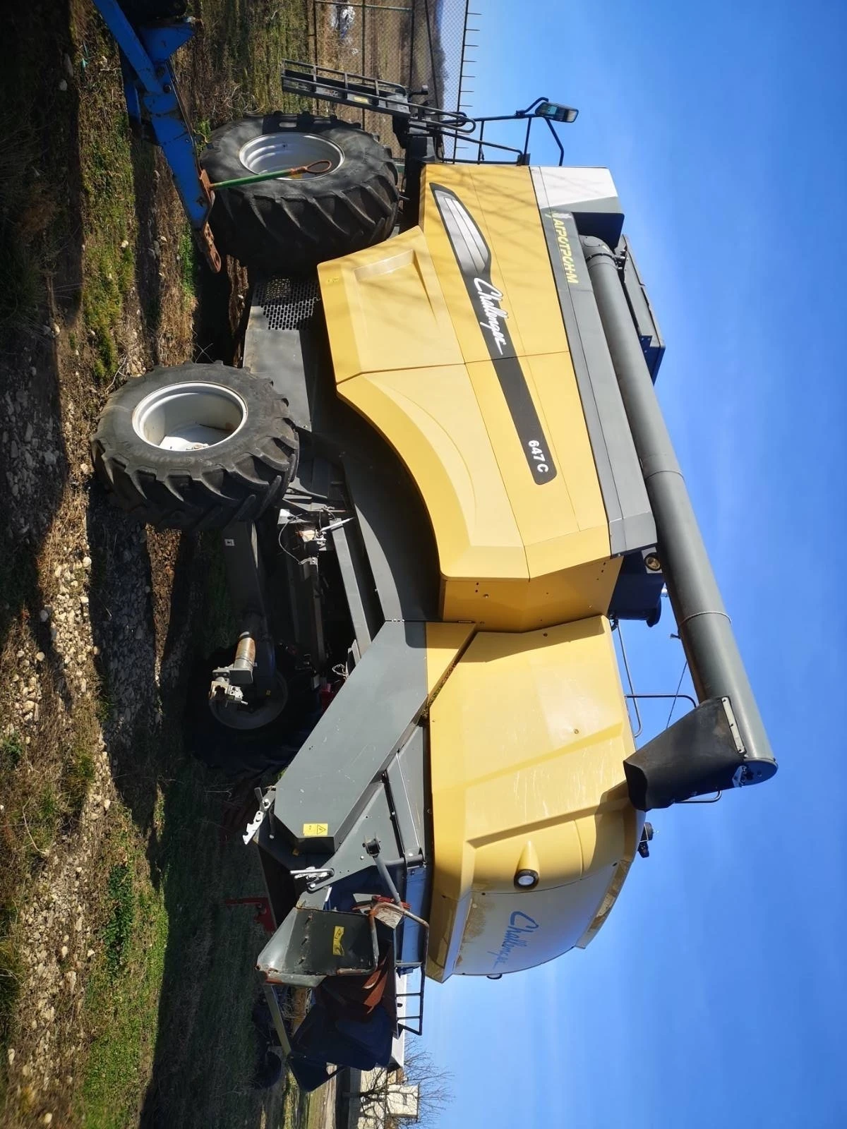 Комбайн Challenger, снимка 1