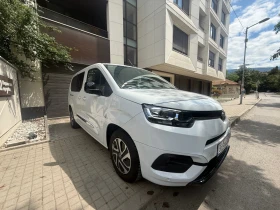 Toyota Verso Автомат/Макси/Чисто Нова-Гаранционна, снимка 4