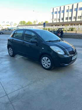 Обява за продажба на Toyota Yaris Бензин // 4 Врати ~6 777 лв. - изображение 2